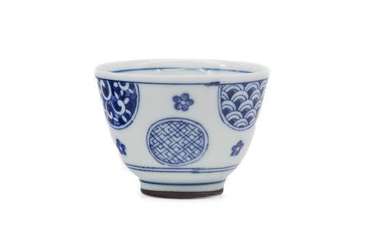 Japanese Teacup - Blue Circular Crests Porcelain Mino-yaki Yunomi - 70ml
